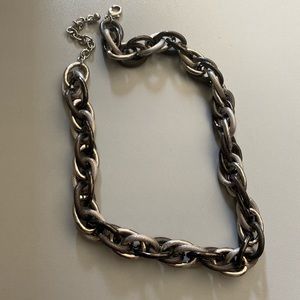 Chain link necklace